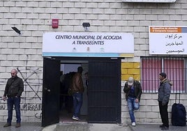 Centro que atiende a los temporereos que llegan a la capital para la campaña de aceituna.