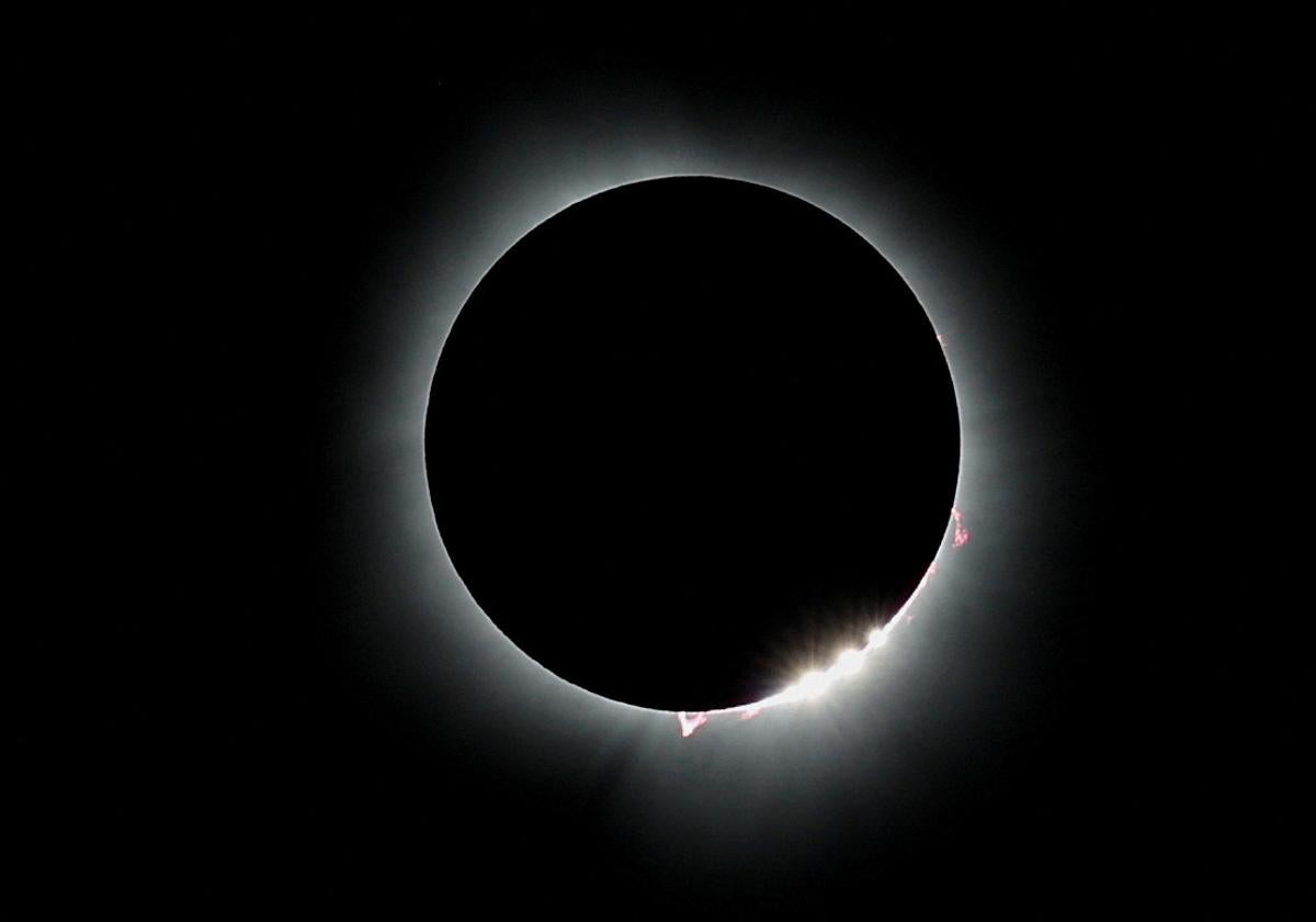 Eclipseo total visto desde Carbondale, Illinois, el pasado mes de abril