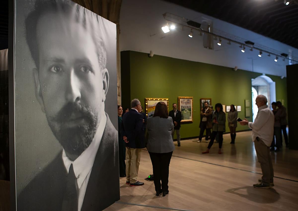 Imagen secundaria 1 - Detalles de la exposición de Américo Castro.