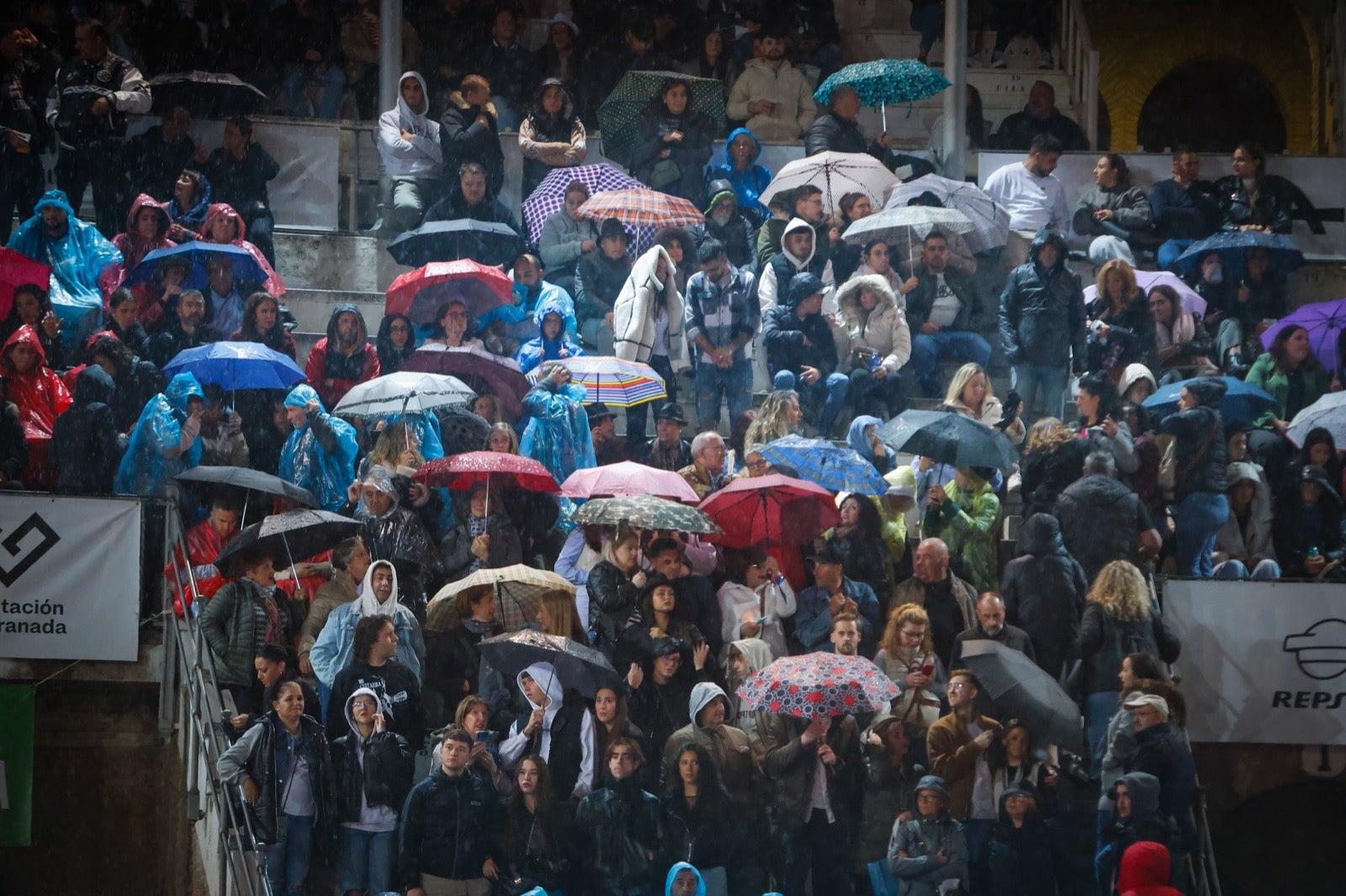 El concierto de El Barrio en Granada, en imágenes