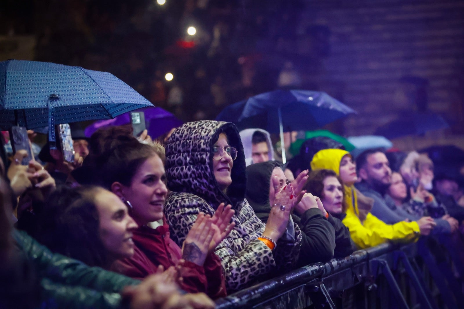 El concierto de El Barrio en Granada, en imágenes