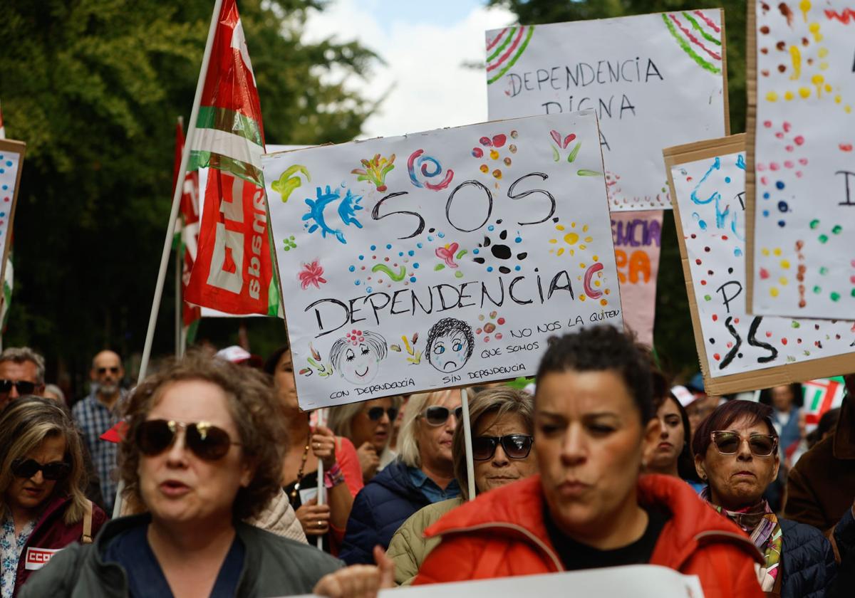 Las imágenes de la manifestación en Granada por la situación de la dependencia