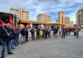 Algunos de los participantes en la huelga de transportes.