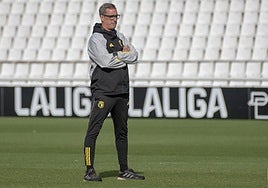 El entrenador Jon Pérez Bolo, en una sesión anterior del Burgos.
