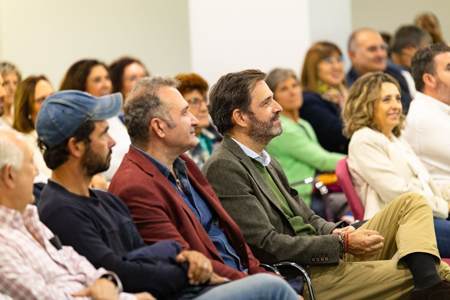 La mitología más actual: así ha sido el Aula de Cultura de IDEAL con Emilio del Río