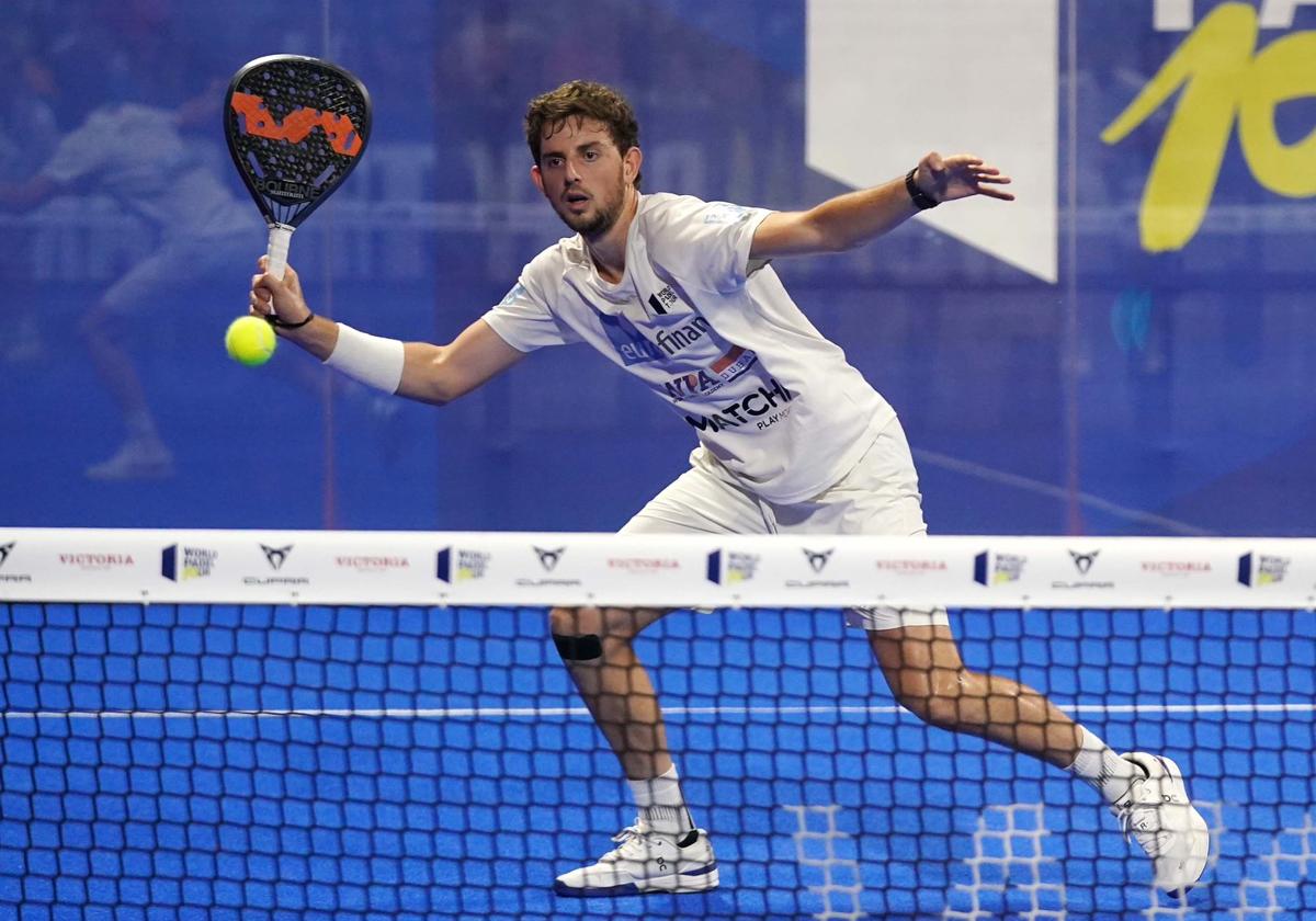 El granadino Miguel Yanguas, en un partido anterior.