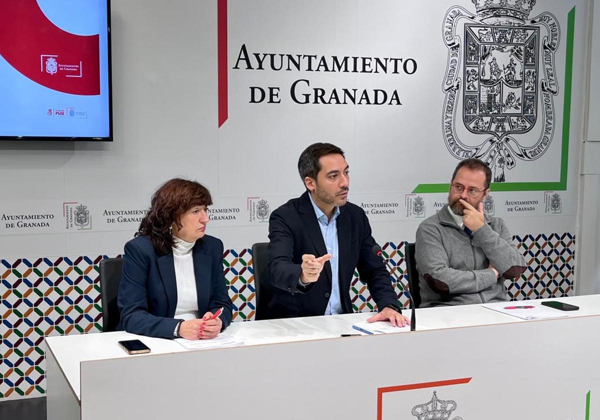 Eva Fernández, Eduardo Castillo y Juanjo Ibáñez, los tres miembros del PSOE en el consejo de administración de Gegsa.