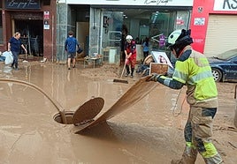 Uno de los bomberos de Diputación de Granada desplazados a Valencia: «El panorama es sobrecogedor»