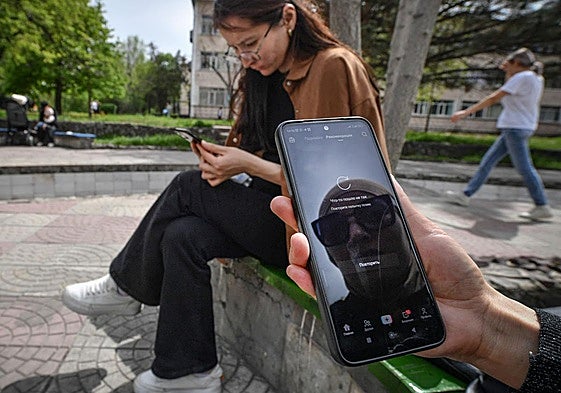 El nuevo método de la 'estafa del sí' cuando contestas en tu móvil