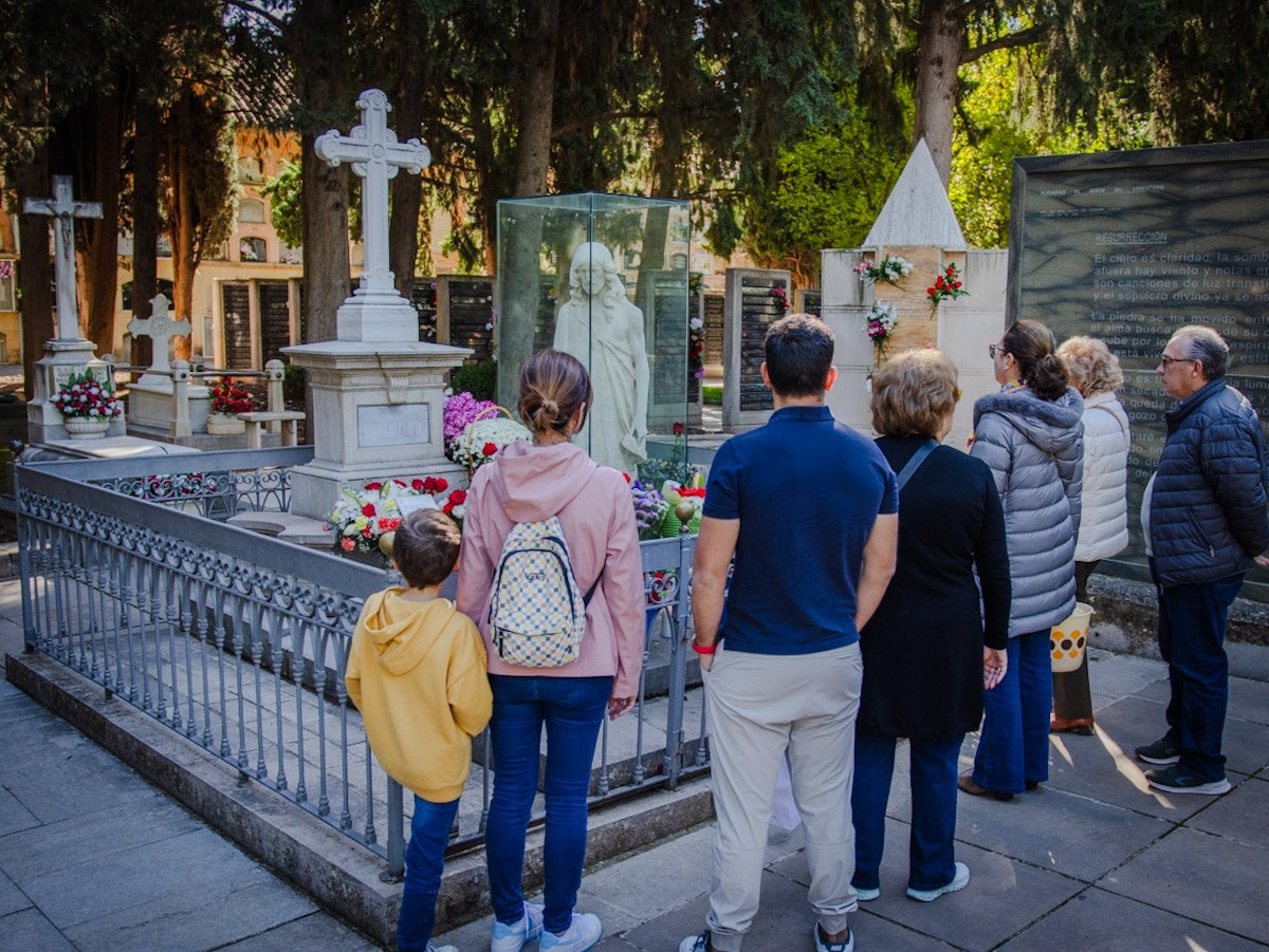 El Día de Todos los Santos en Granada, en imágenes