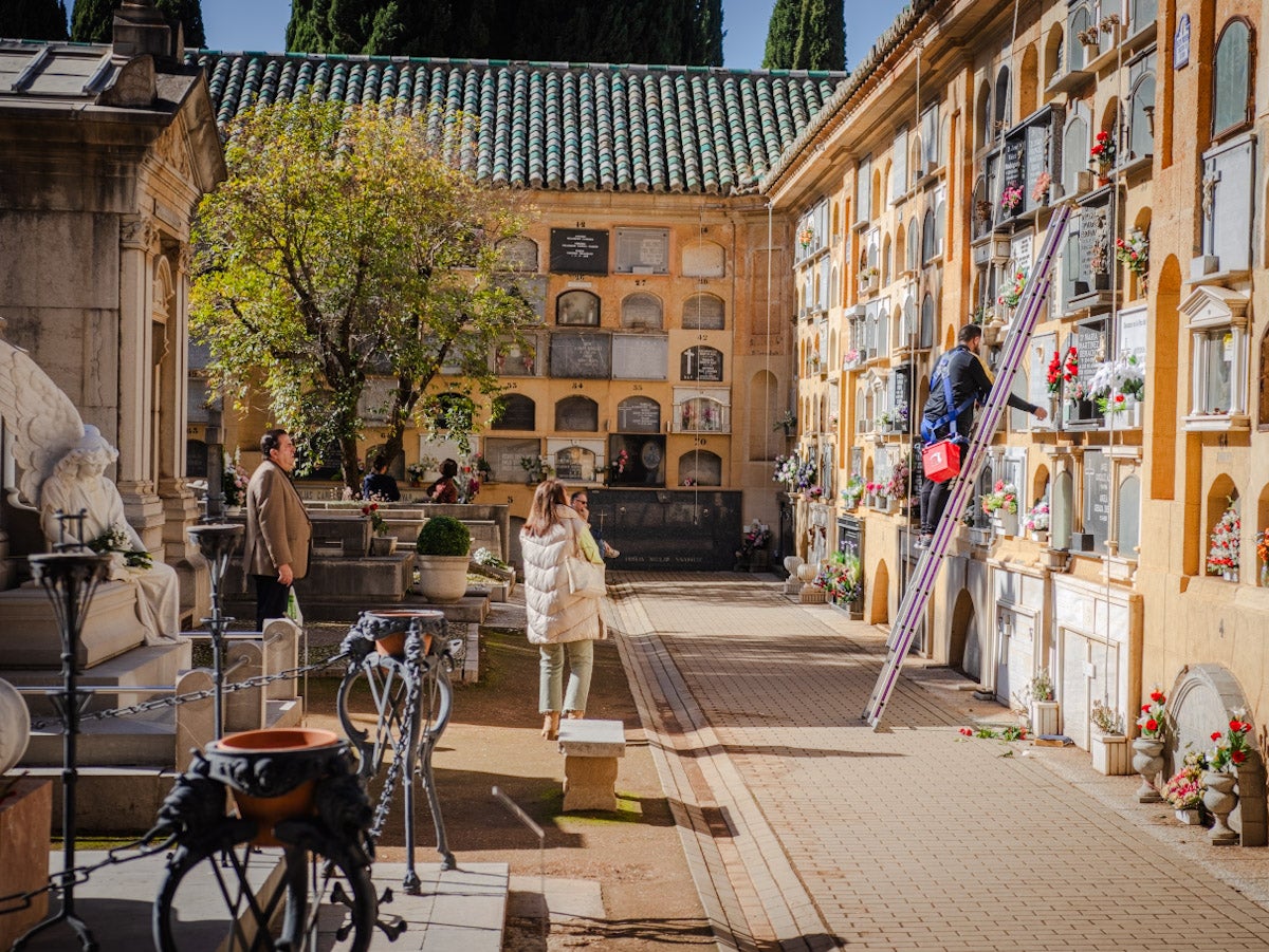 El Día de Todos los Santos en Granada, en imágenes