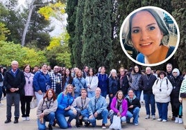 Participantes en la primera ruta turística por la Alhambra para pacientes oncológicos, en memoria de Sabina.