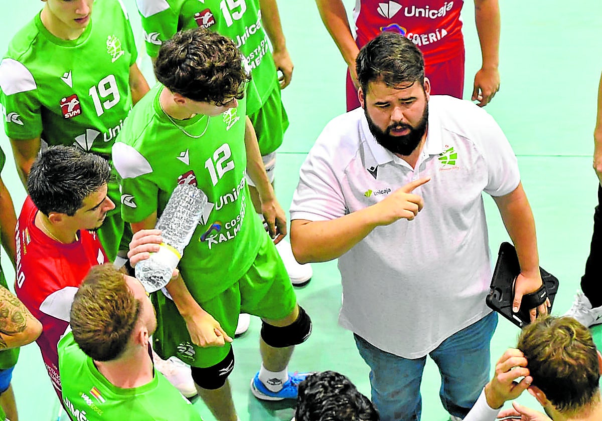 El equipo blanquiverde no jugará hoy por no poder viajar hasta Tarragona .