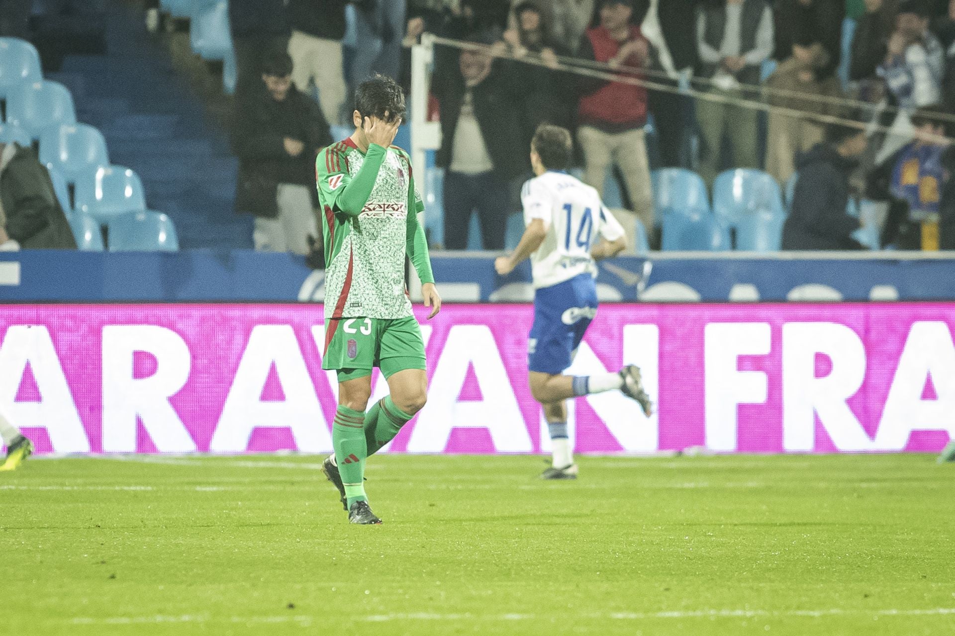 Las mejores imágenes del partido entre Granada y Zaragoza