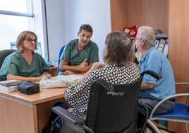 Consulta de seguimiento a pacientes que han estado ingresados en la UCI del Hospital de Jaén.