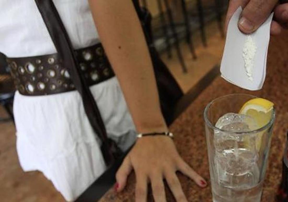 Las denunciantes hablan de supuesta sumisión química.