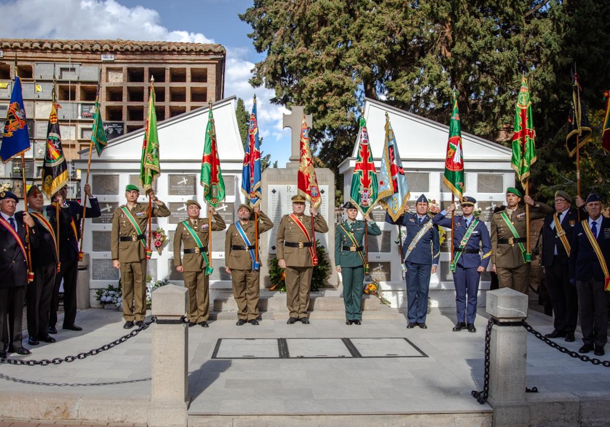 Acto del Día de los Caídos por la Patria en Granada