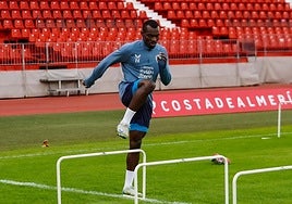 Bruno Langa, que se ejercita, puede ser llamado la semana próxima para la selección.