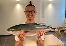 Zijian Xiong, chef y propietario de Yama Sushi.