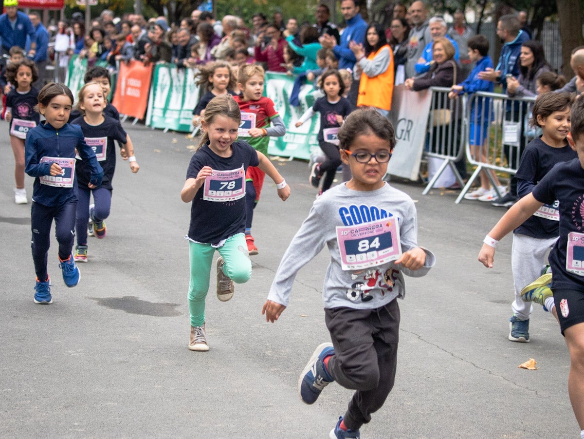 Las fotos de los niños en la X carrera urbana de la Universidad de Granada