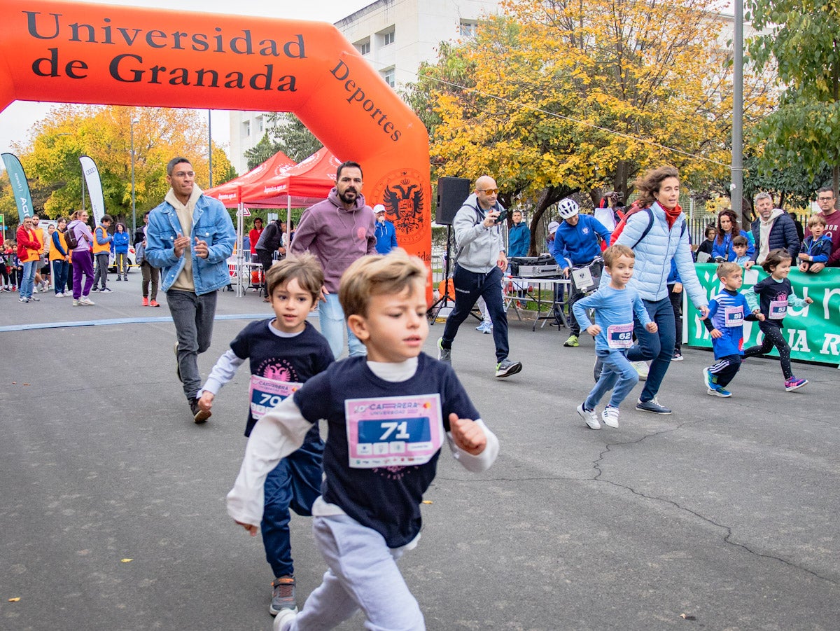 Las fotos de los niños en la X carrera urbana de la Universidad de Granada