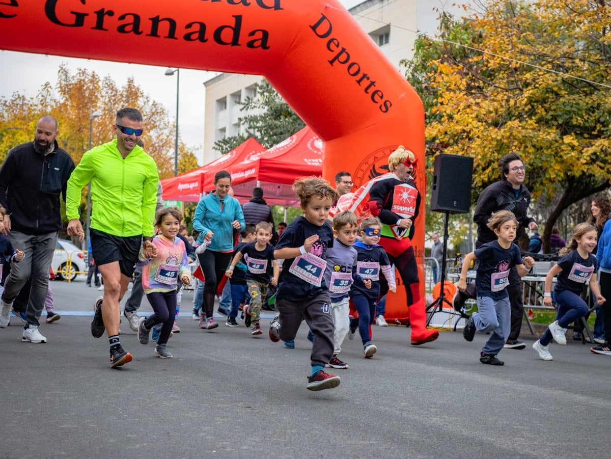 Las fotos de los niños en la X carrera urbana de la Universidad de Granada