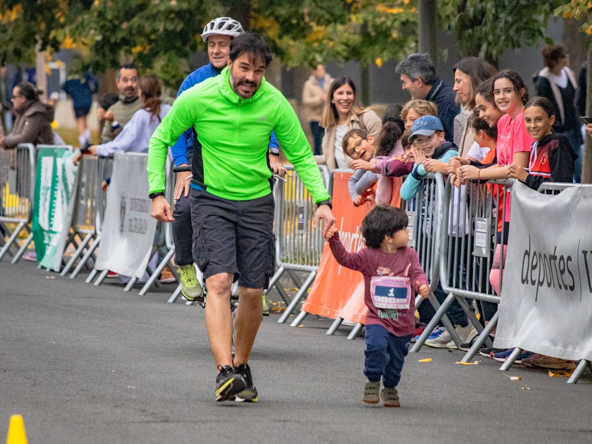 Las fotos de los niños en la X carrera urbana de la Universidad de Granada