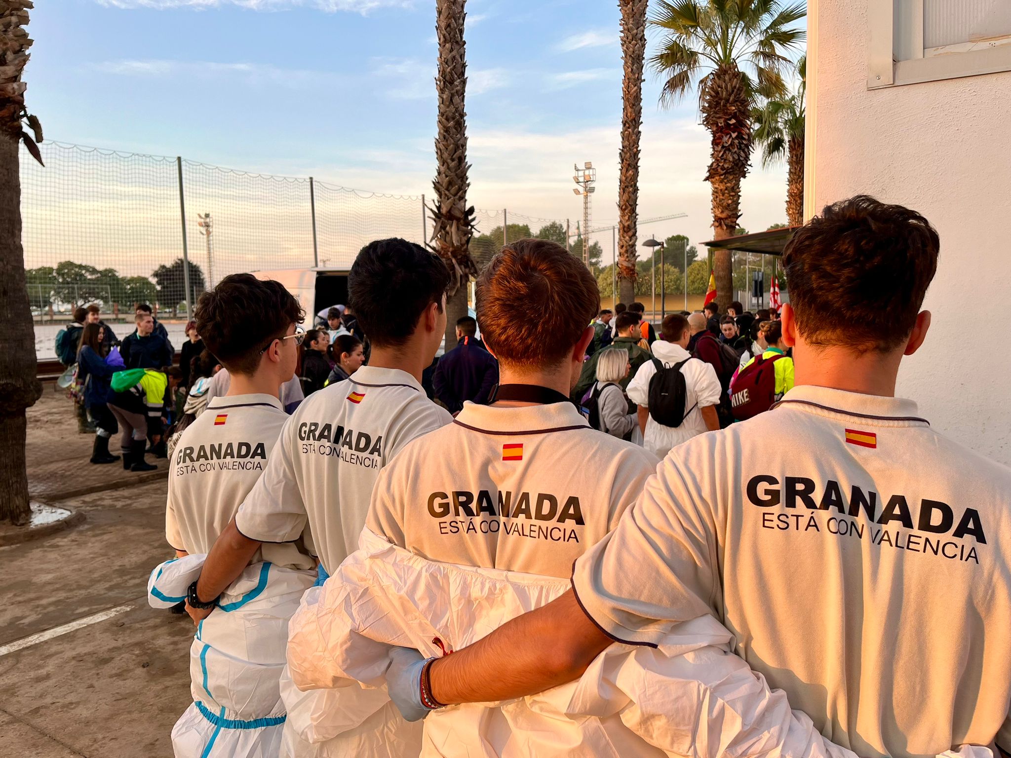 Las imágenes de los voluntarios granadinos en Valencia