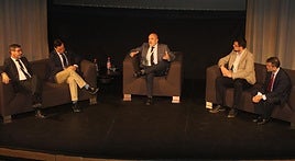 Mesa inaugural del Congreso con el alcalde de Jaén, el diputado de Turismo y el delegado de Fomento de la Junta