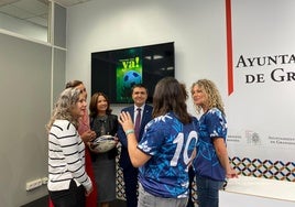 Presentación d ela campaña de sensibilización en el Ayuntamiento de Granada.