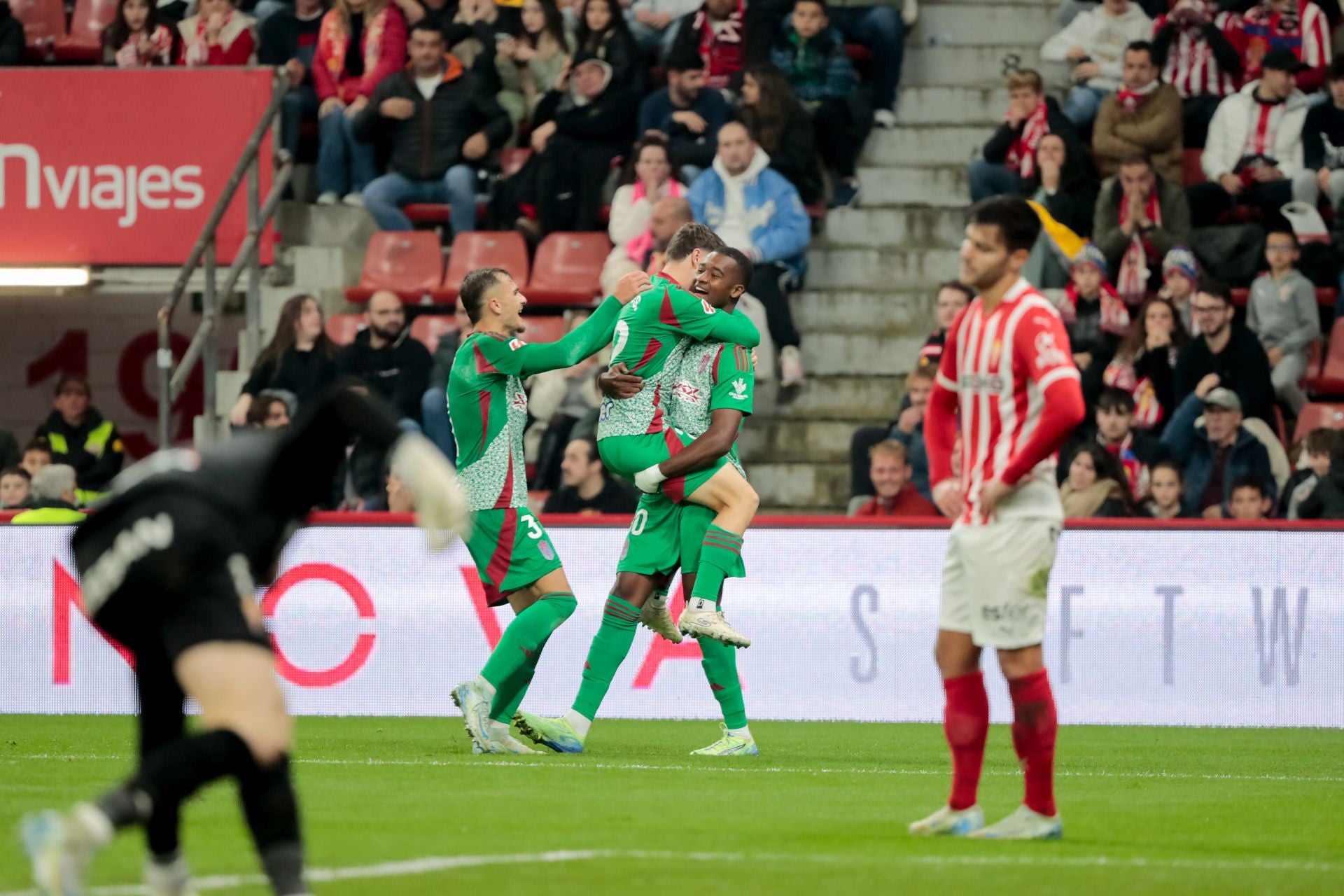 Las mejores imágenes del partido del Granada contra el Sporting