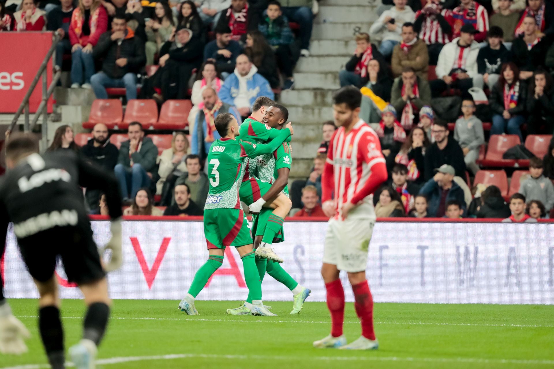 Las mejores imágenes del partido del Granada contra el Sporting