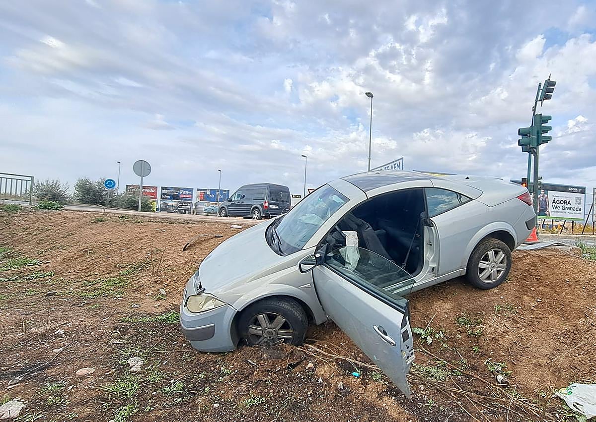 Imagen secundaria 1 - Coche estrellado en Merced Alta.