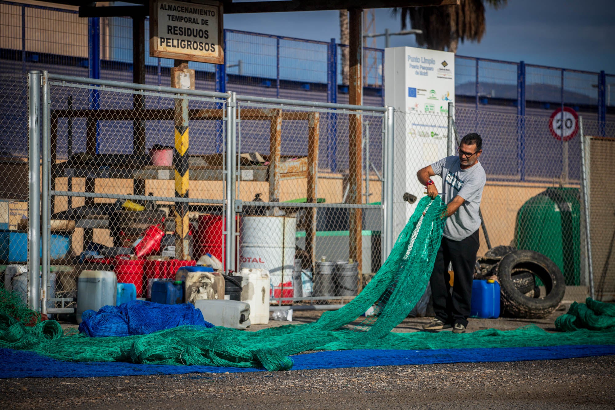 Las estampas de la parada biológica de los pescadores de Motril