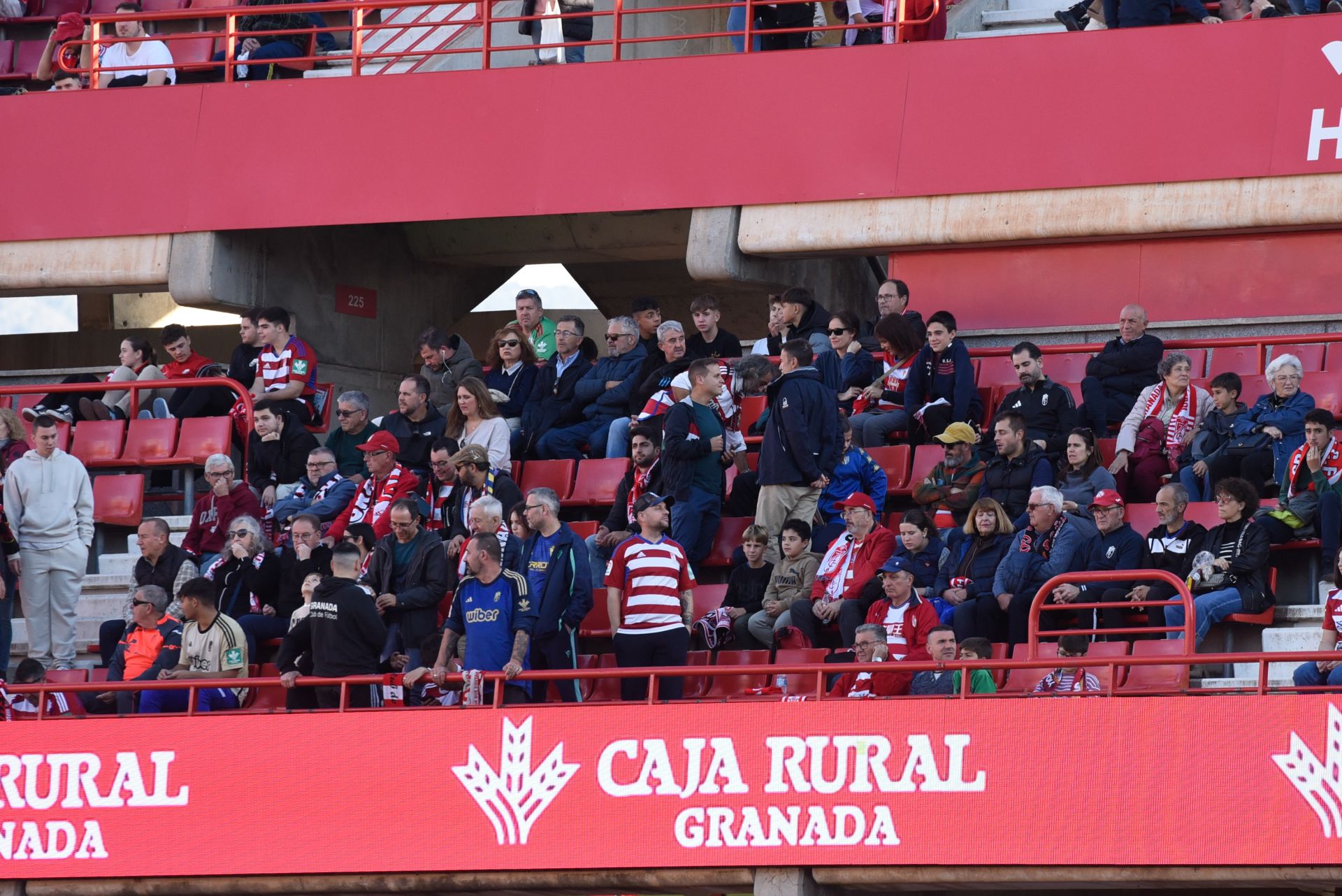 Encuéntrate en Los Cármenes en el Granada-Cádiz