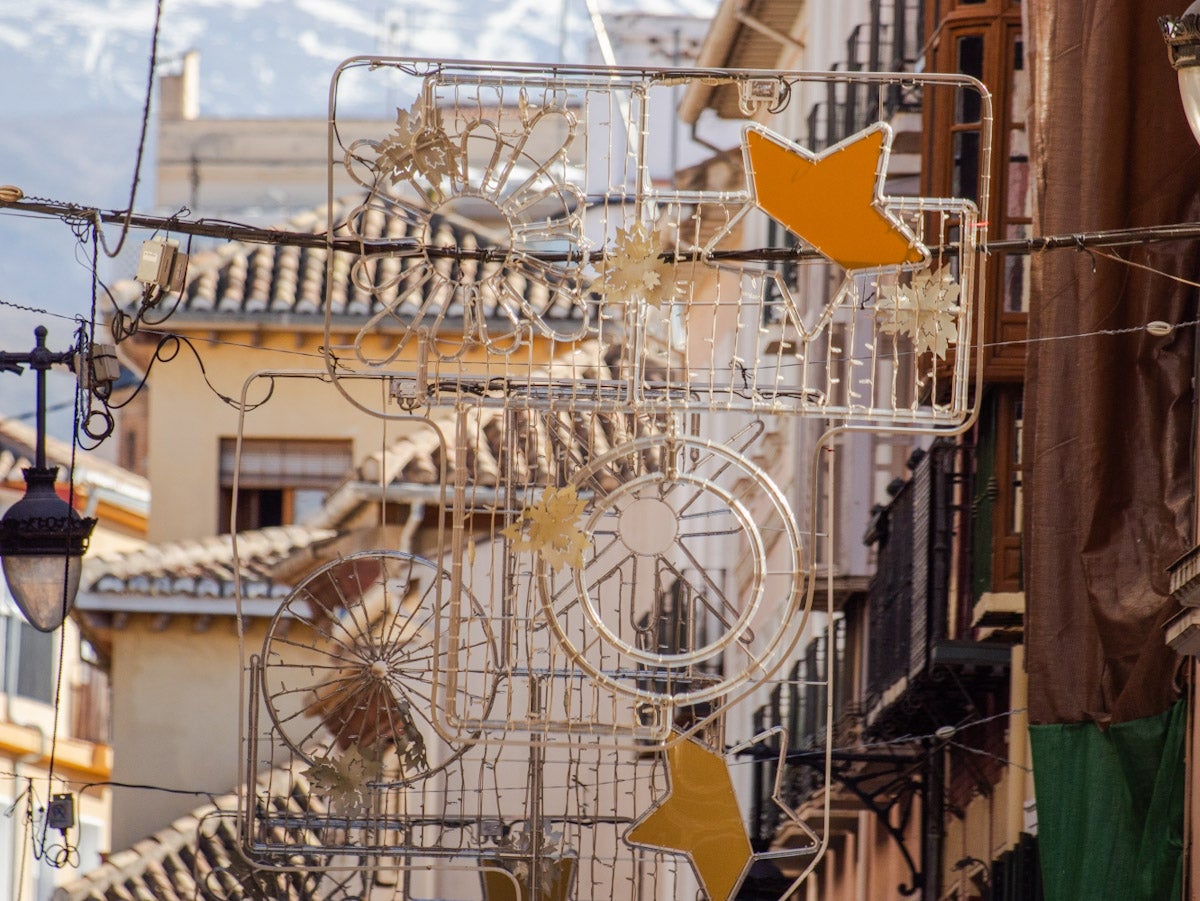 Lámparas de salón iluminarán la Navidad en la Plaza del Carmen