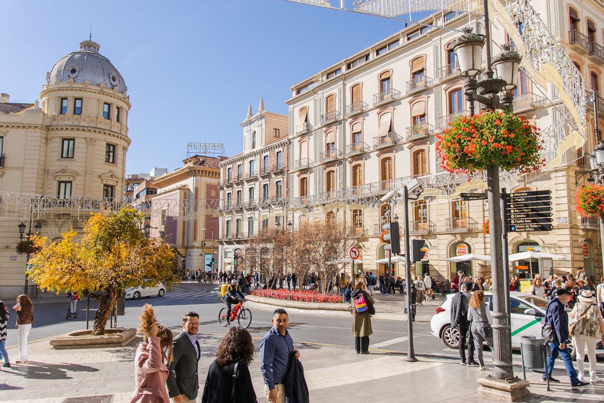 Lámparas de salón iluminarán la Navidad en la Plaza del Carmen