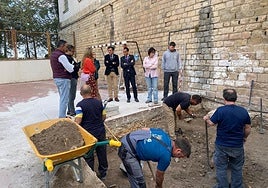 Visita intervención arqueológica en el futuro Conservatorio de Danza.