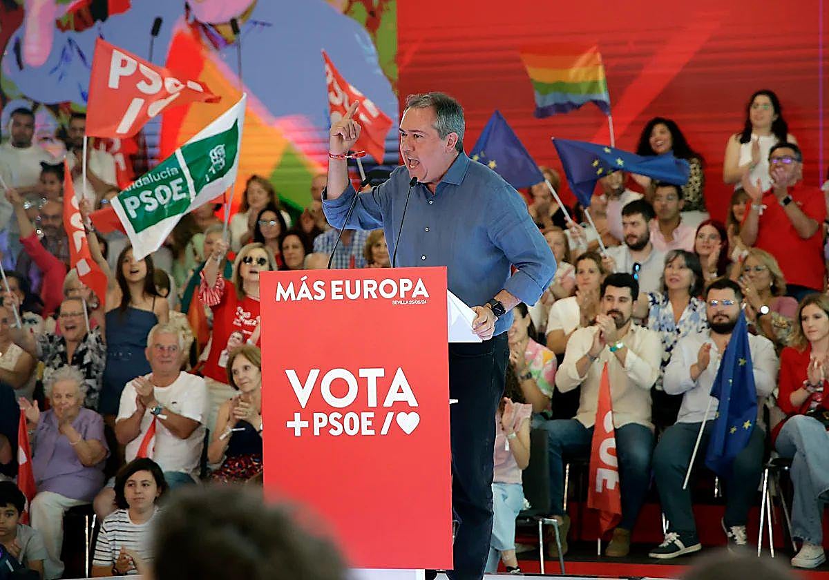 Juan Espadas, durante la pasada campaña a las europeas.