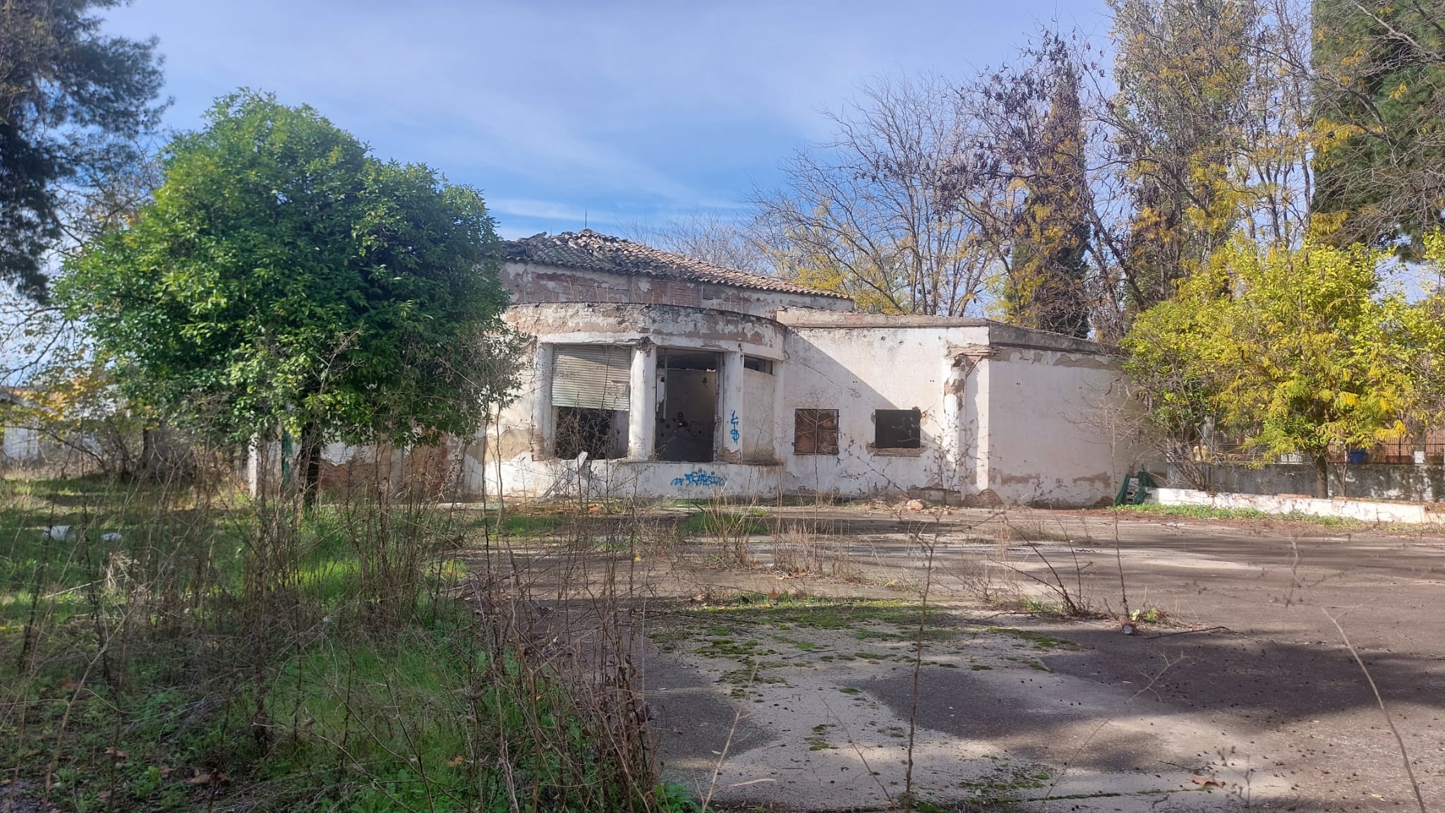 Aspecto actual del exterior del antiguo Parador de Bailén.