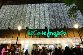 Las imágenes del alumbrado navideño en Granada de El Corte Inglés