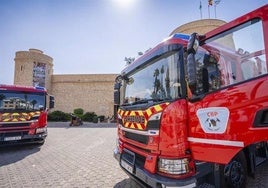 Bomberos del Poniente han intervenido en el suceso.