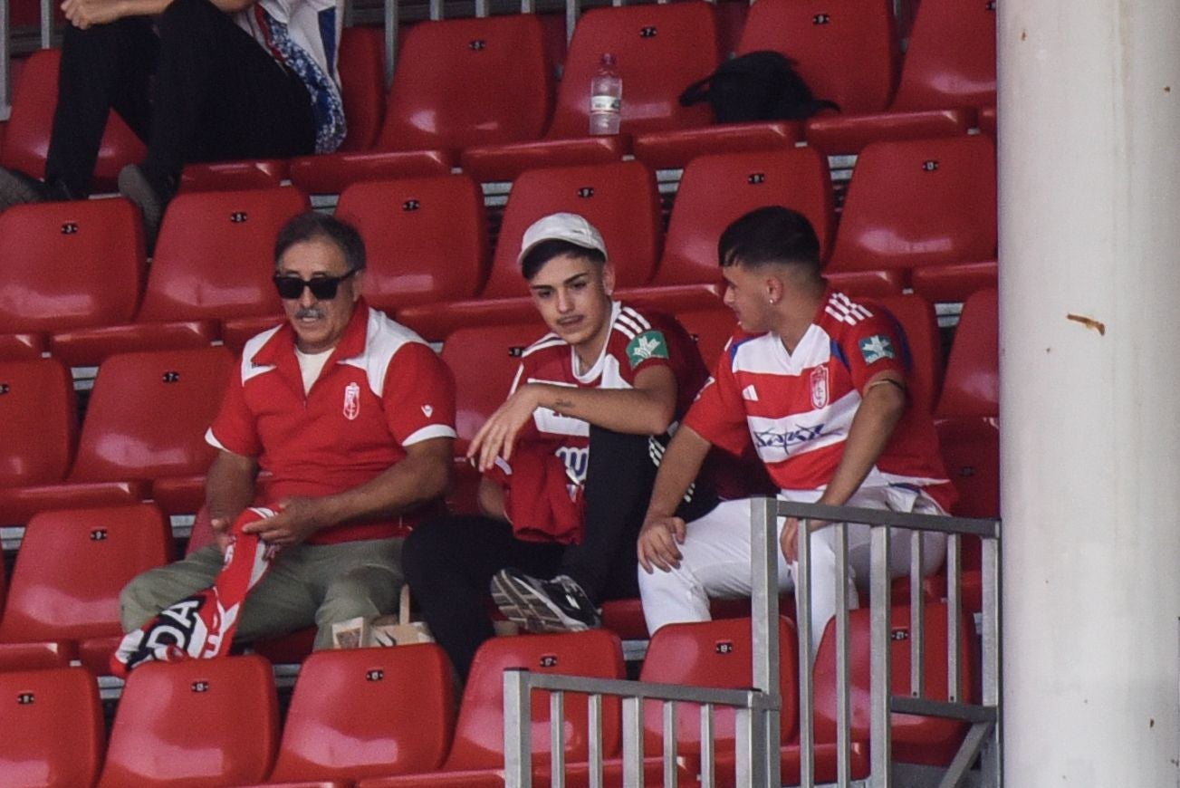 Encuéntrate en la previa y en el estadio en el Almería-Granada