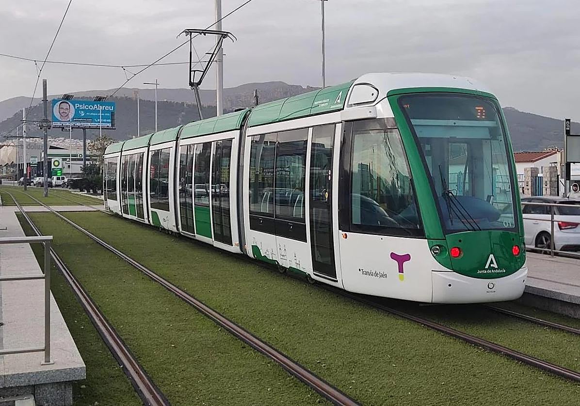 El tranvía de Jaén, en pruebas de verificación