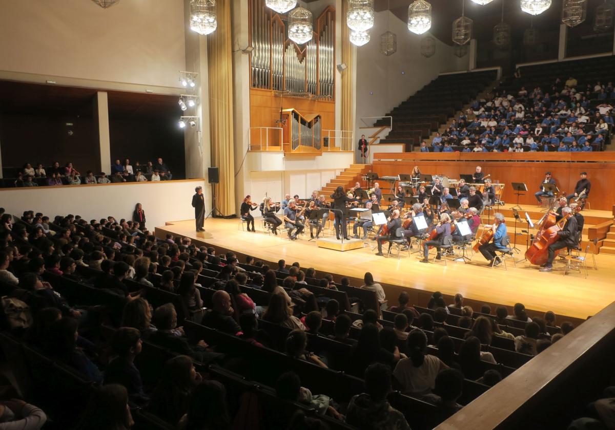 El auditorio se llenó para escuchar un medley muy especial con las músicas de 'Star Wars', entre otras piezas.