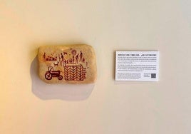 Piedra colocada por Greenpeace en varios museos de España.