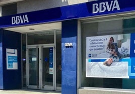 BBVA advierte sobre el uso correcto de las tarjetas de crédito.