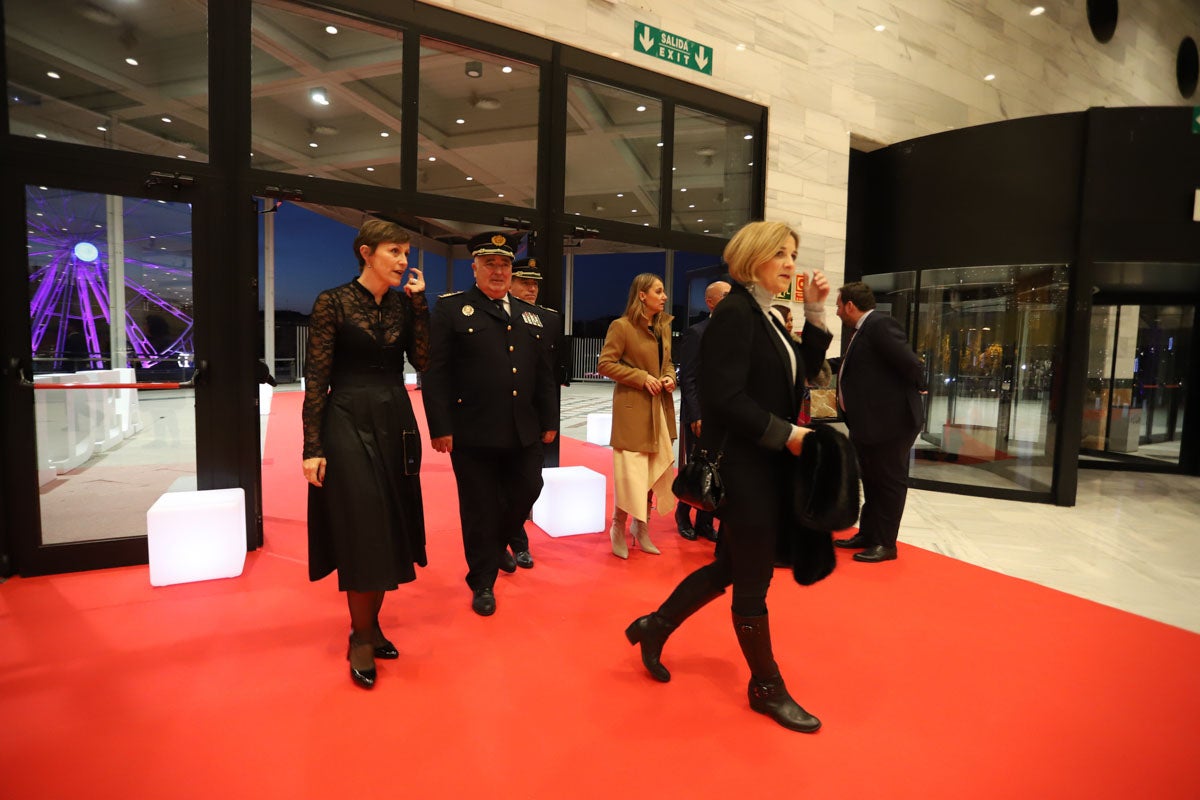 La alfombra roja y el cóctel de los IDEALES