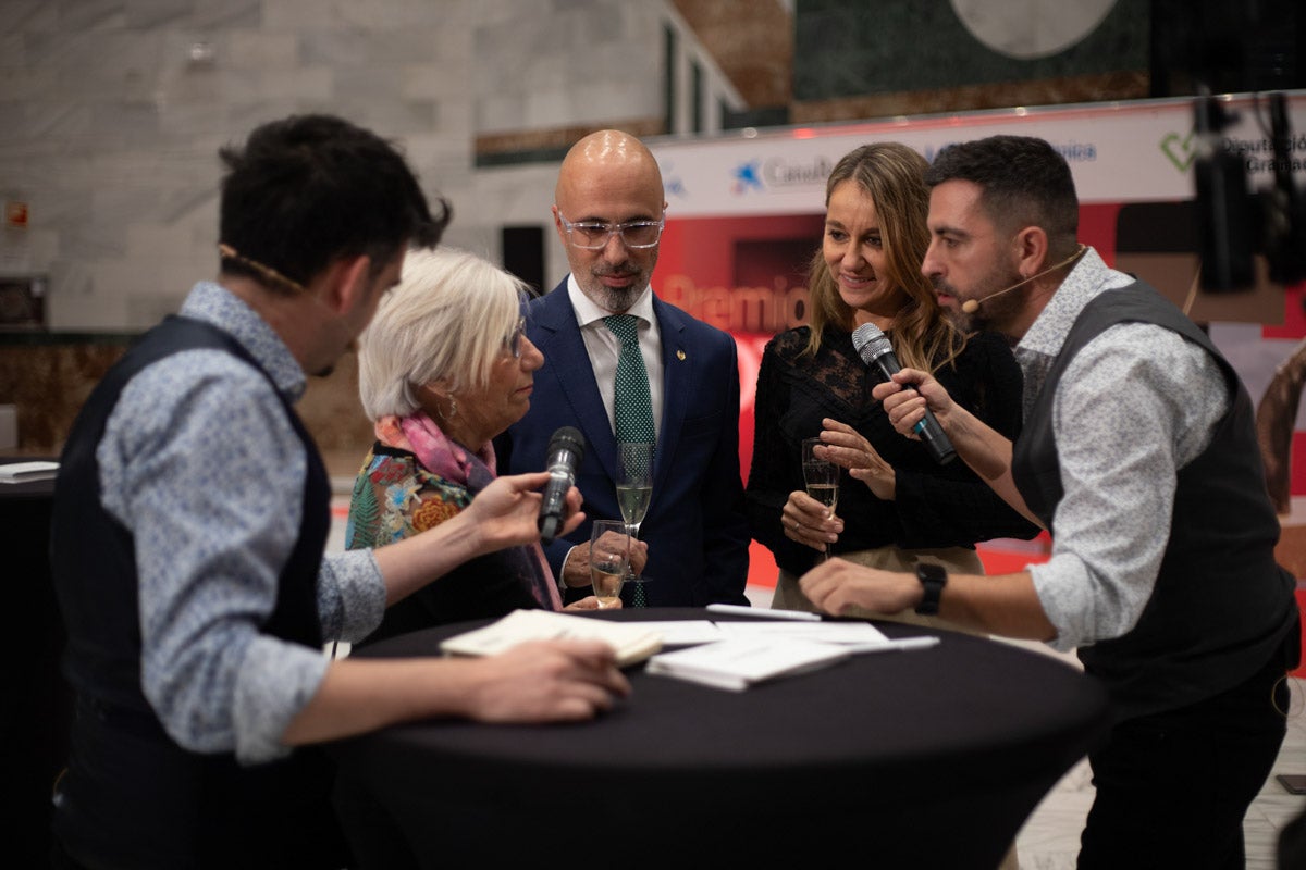 La alfombra roja y el cóctel de los IDEALES