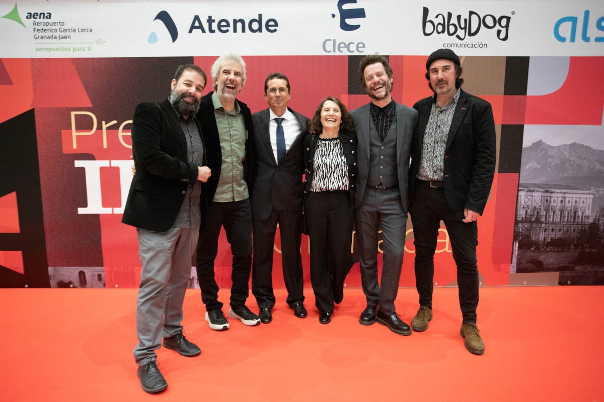 La alfombra roja y el cóctel de los IDEALES